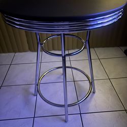 Fina mesa alta de 36”x 30”diámetro