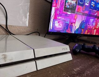 Sony PlayStation 4 PS4 White Console