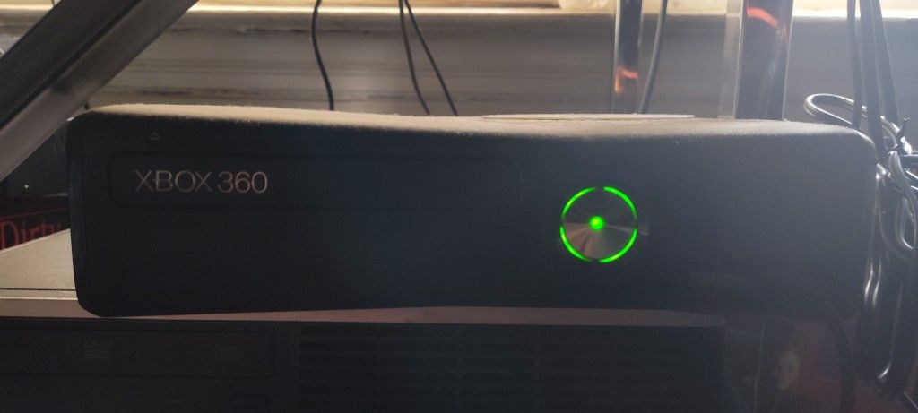 Xbox 360 Console With Games Library And Accessories