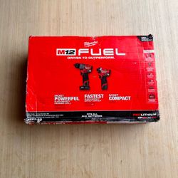 📌Milwaukee M12 FUEL 12-Volt Lithium-Ion Brushless Cordless Hammer Drill and Impact Driver Combo Kit w/2 Batteries) PRECIO FIRME NO MENOS👉$175 NEW