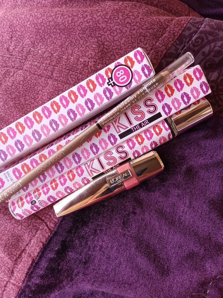 Perfume Lip Gloss Eyeliner