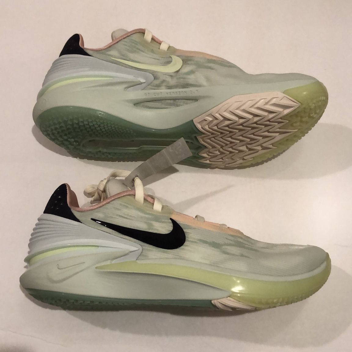 100+ affordable nike gt cut 2 For Sale, Sneakers