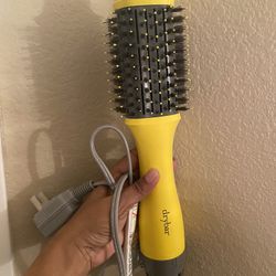 Drybar Single Shot Blow Dryer Brush