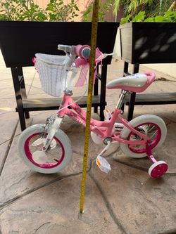 Child pink bike