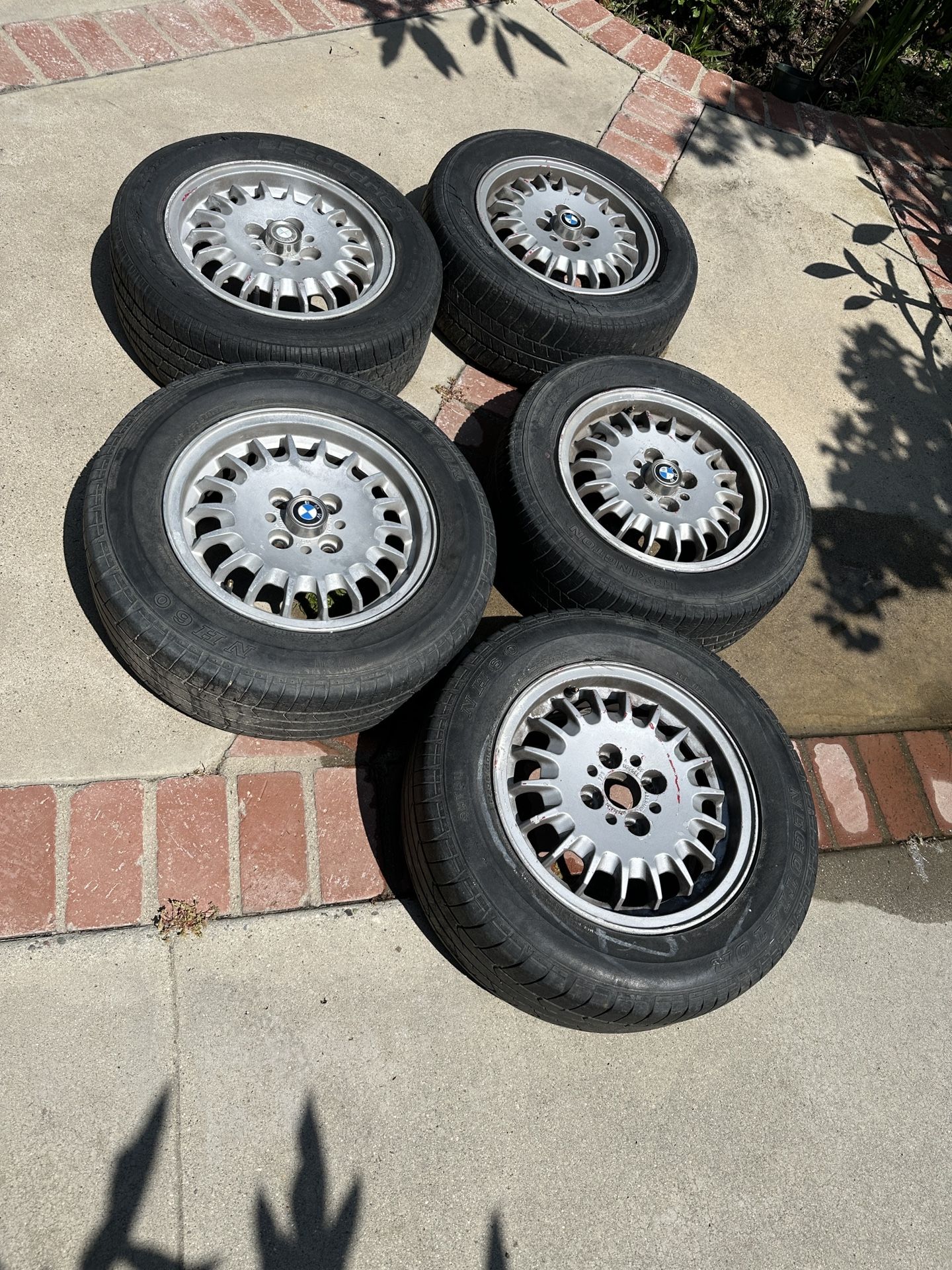 BMW E30 Bottle Cap Wheels