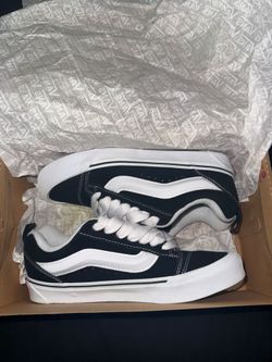 Vans Low-Top Sneakers Black and White