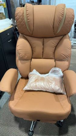 Ergonomic executive office chair with footrest