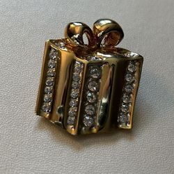 Vintage Christmas Wrapped Present Brooch Pin