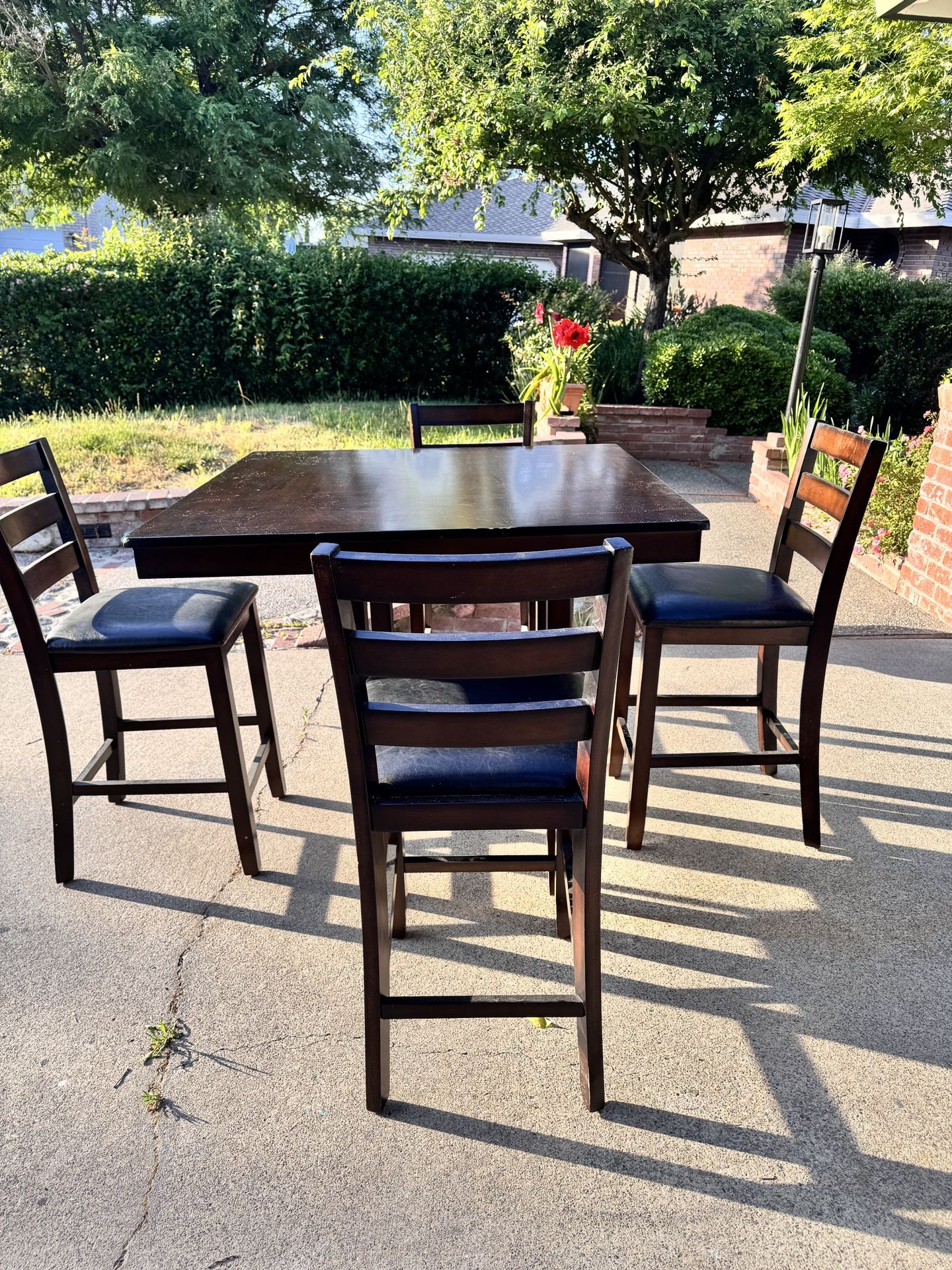 Bar Height Dining Set For 4