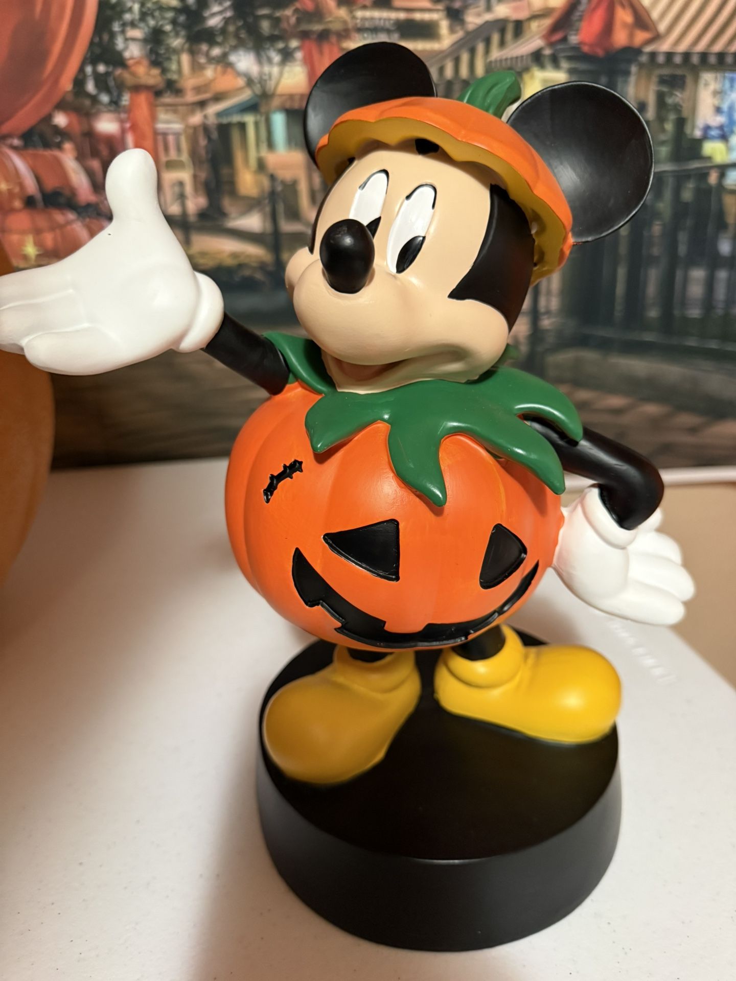 Mickey Pumpkin Figurine 
