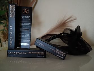 Anastasia brow & lash travel size set.