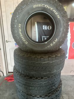 315/70R17 Discover AT 3 All Terrain Tires