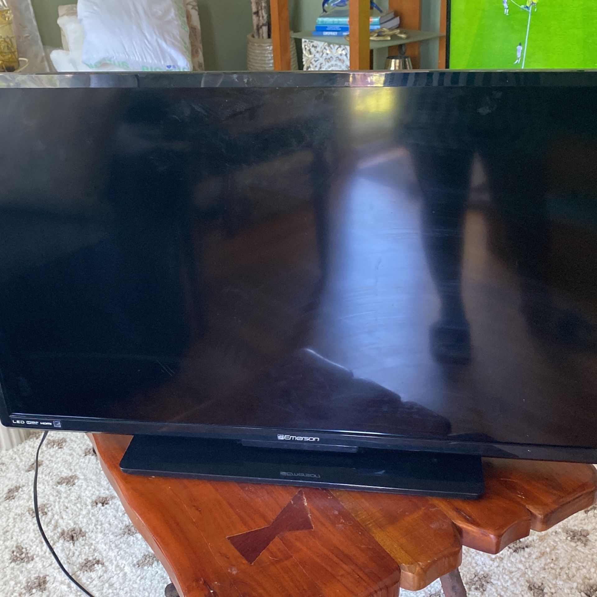 Emerson 40 Inch LED tv