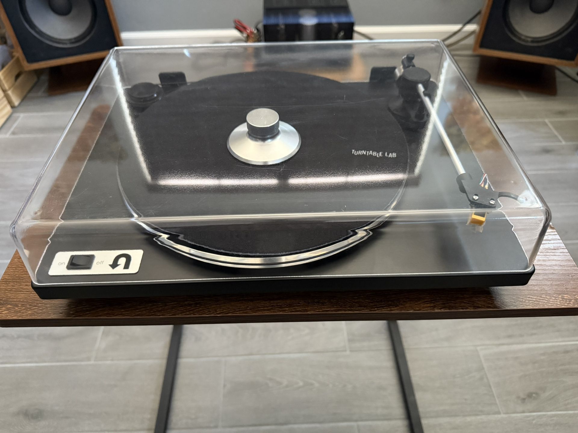 U-Turn Orbit Turntable