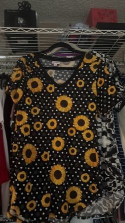 Lula roe shirts