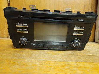 2013-2015 Nissan Altima AM FM XM Radio Receiver CD Player Display Screen