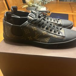Louis Vuitton Sz 12