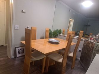 MODERN/CONTEMPOARY DINING/LIVING SET