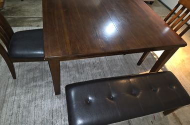 Table 2 Benchs 2 Chairs Real WOOD