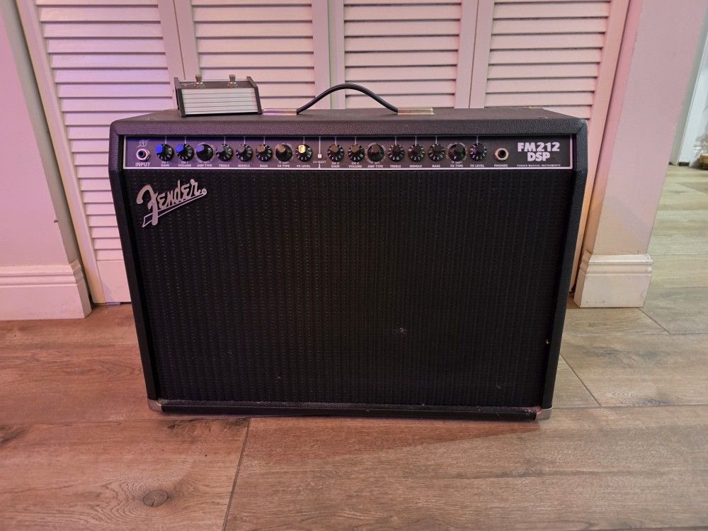 Fender FM212 DSP Guitar Amp