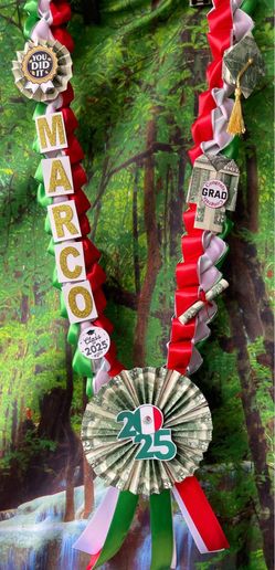 Graduation leis