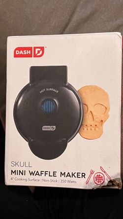 Mini Skull Waffle Maker