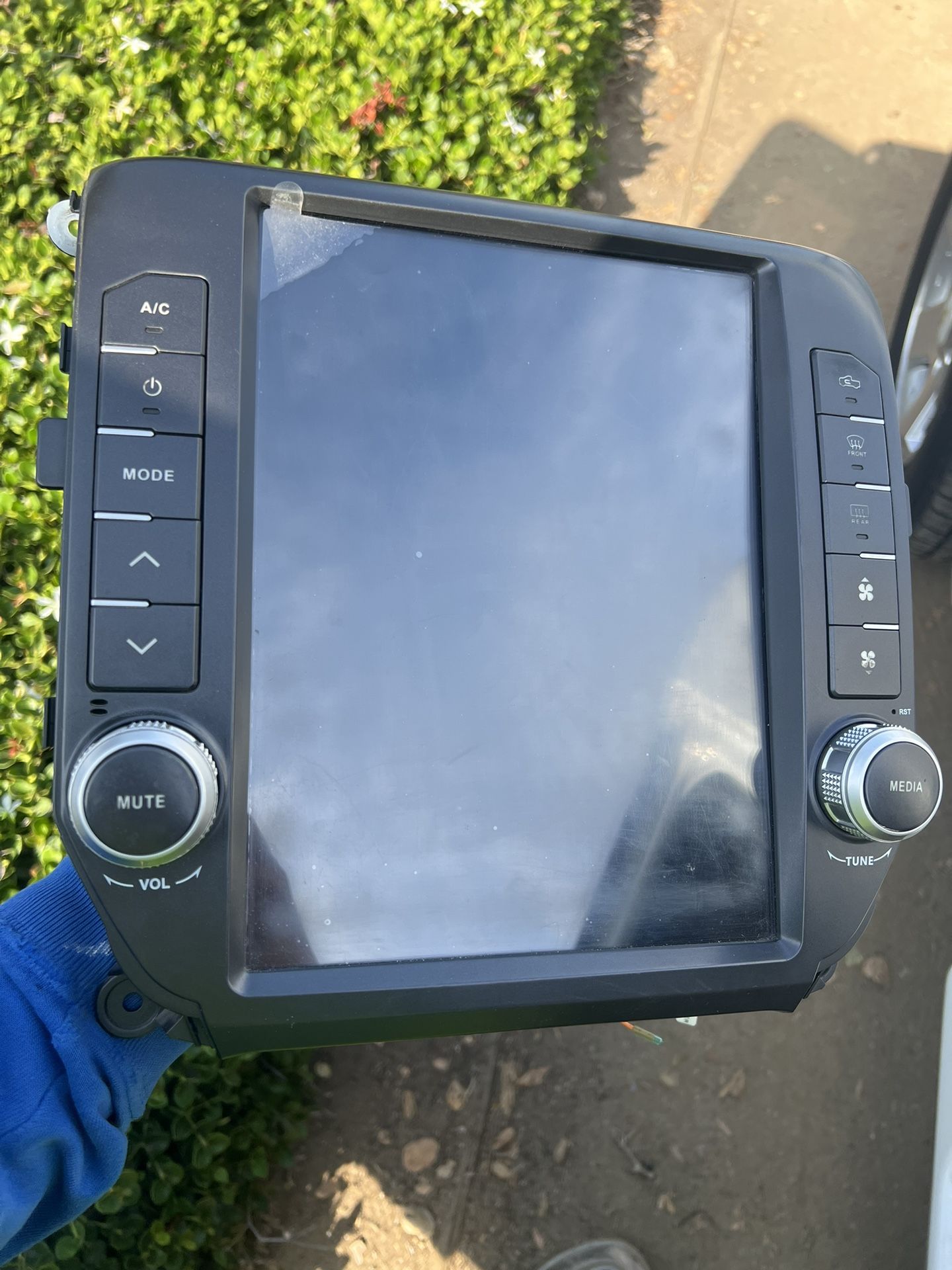 Monitor