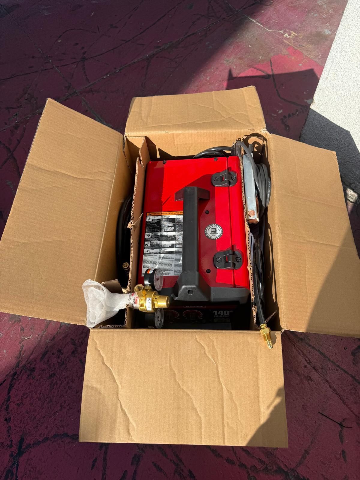 Weld-Pak 140 Amp MIG and Flux-Core Wire Feed Welder, 115V, Aluminum Welder with Spool Gun sold separately