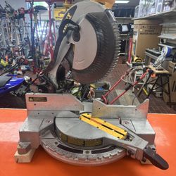Dewalt DW715 12in Miter Saw