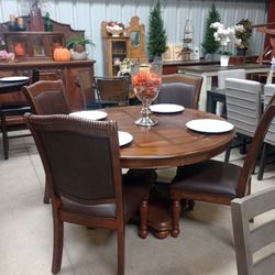 Elegant Round Dining Room Table Set