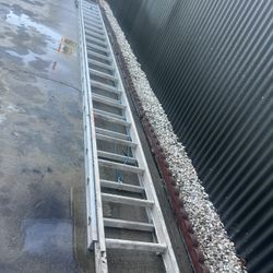 Escalera de 40 pies de aluminio muy barata 