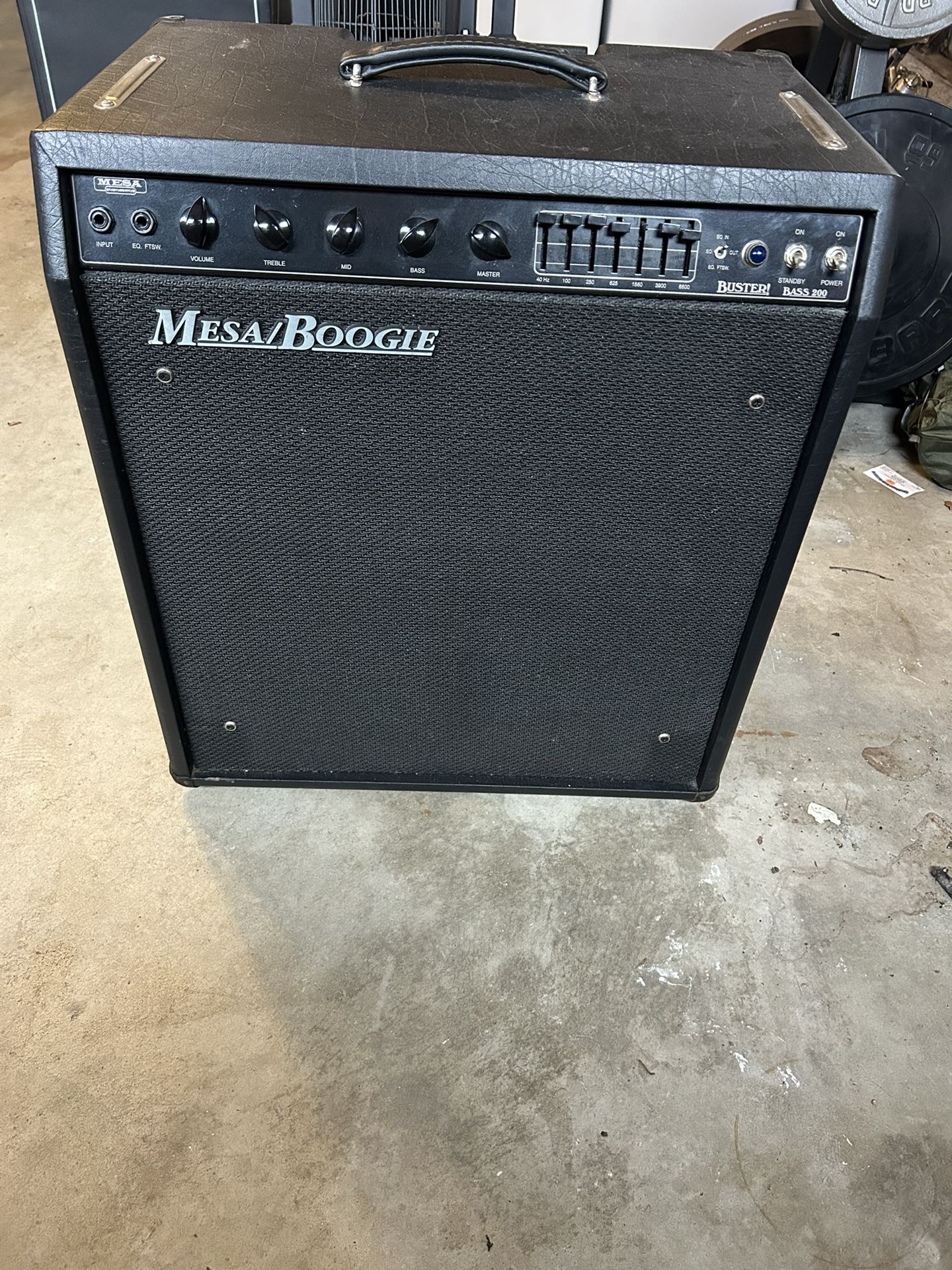 Mesa Boogie Buster 200 (Bass Amp)