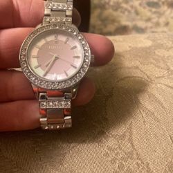 Woman’s Gorgeous Fossil Watch 