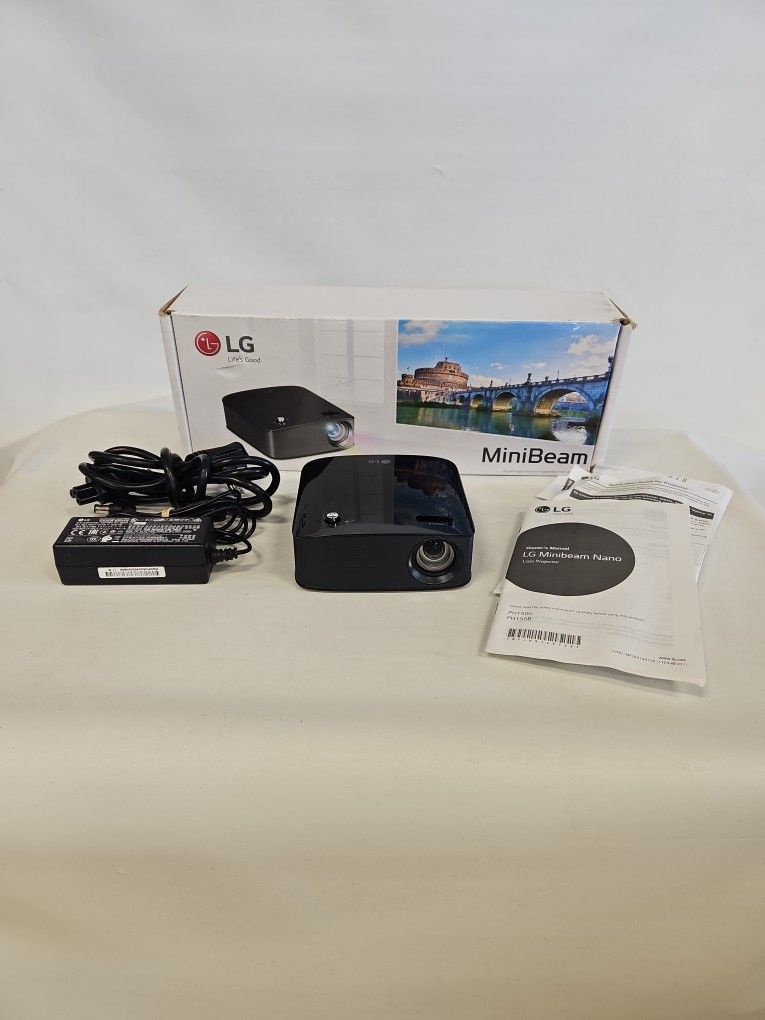 LG PH150B MiniBeam LED Bluetooth Projector 720p 811970-1