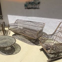 Mid Century Russell Woodward Spun Fiberglass Patio Outdoor Set