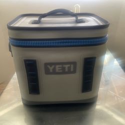 Yeti Hopper Flip Ice Chest