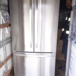 Whirlpool Refrigerator 
