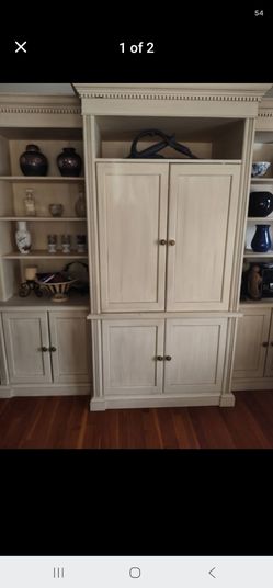 Wall Unit/Armoire