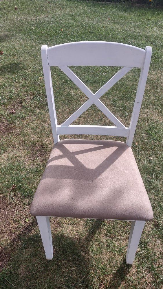 White Country Chair