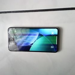 selling iPhone 11 Pro Max 