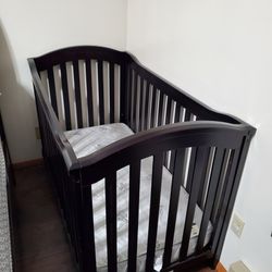 Lightly Used Crib (With Or Without Mattress)