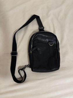 Spikes and Sparrow Black Leather Sling Crossbody Bag