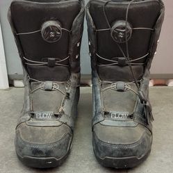 Blank Snowboard, Burton Bindings & Flow Boots