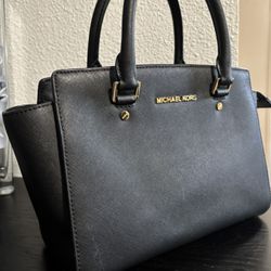 Micheal kors saffiano leather medium satchel