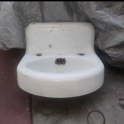 Vintage Sink Wall Mounted  