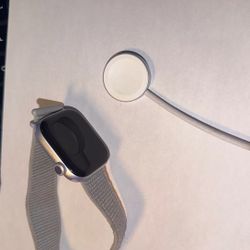 Apple Watch series 10 w/Charger
