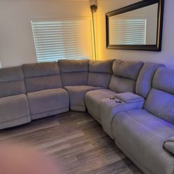 Free   sofa /couch  sectional