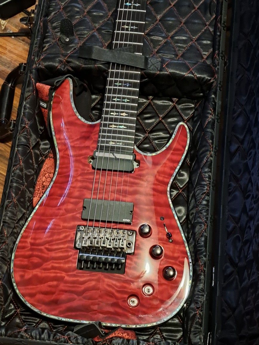 Schecter Hellraiser Crimson 7 String. 