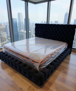 NEW IN BOX- Glam Black Platform Bed Frame Queen & King Size No Boxspring required