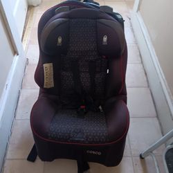 CAR SEAT